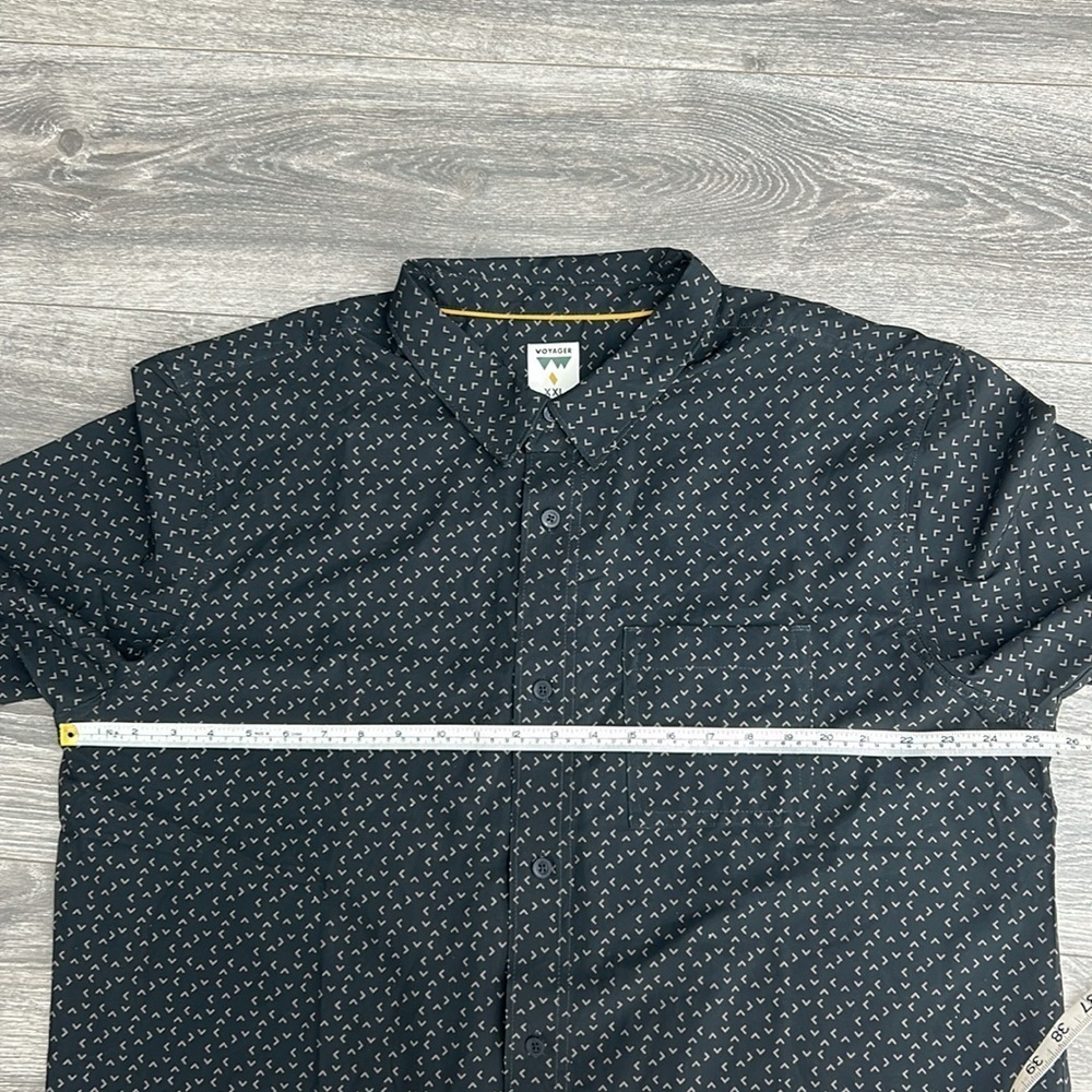 Voyager button down size XXL - Picture 4 of 8
